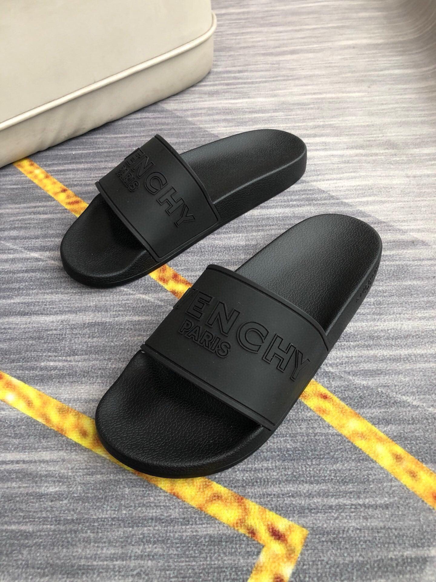 535ZGV265Z Popular Slippers