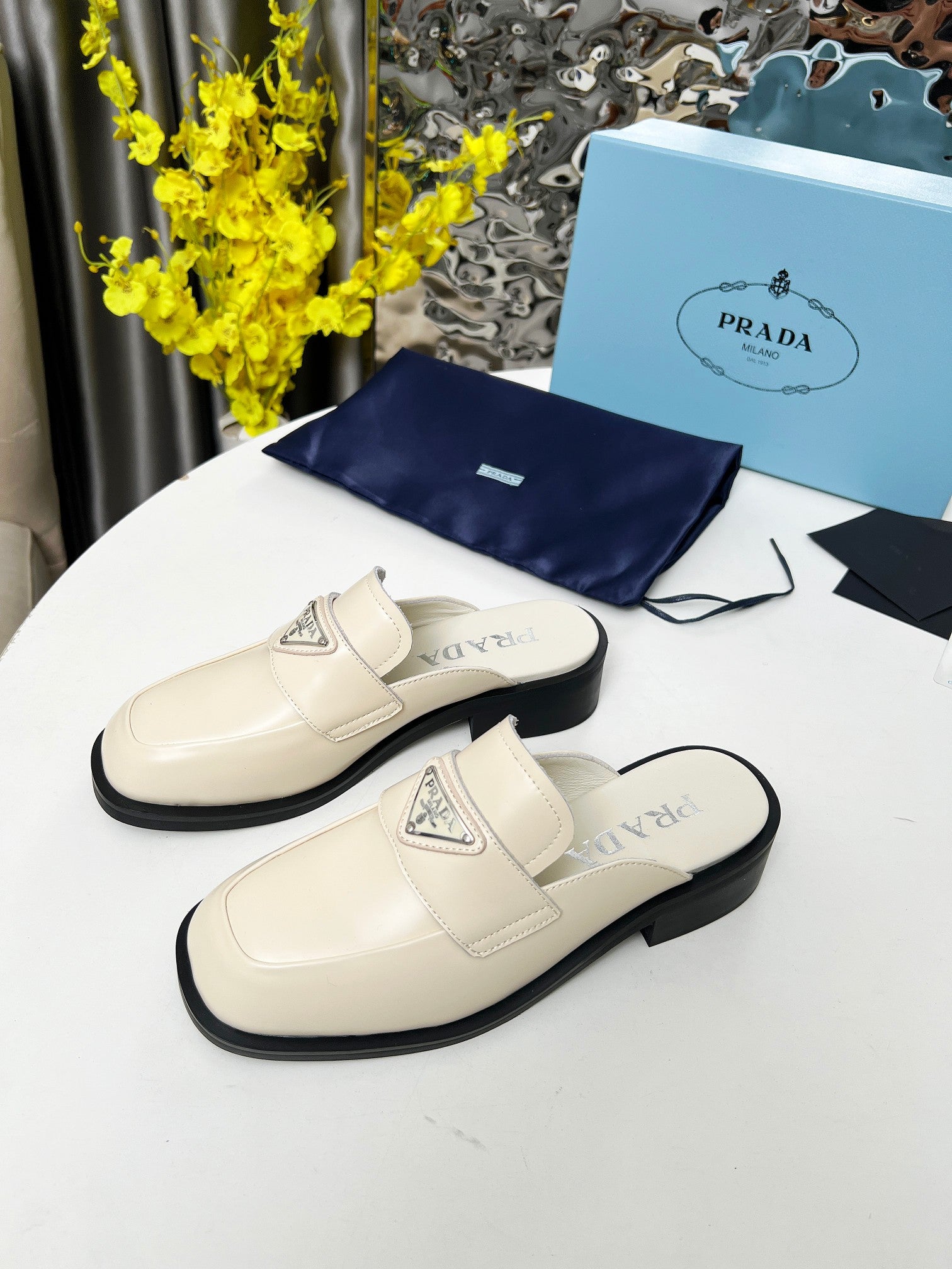 2105QP403Z Popular high-quality leather Shoes