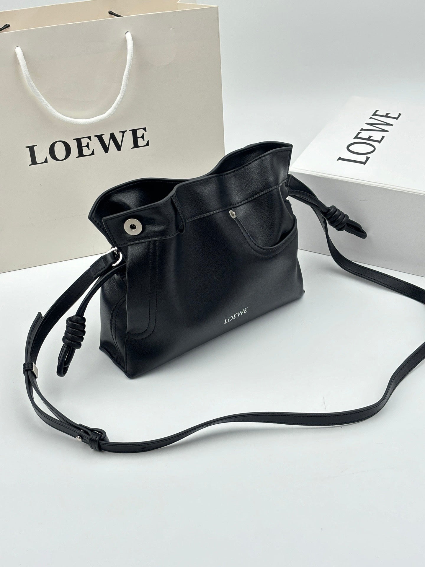 136PA47B Popular leather bag