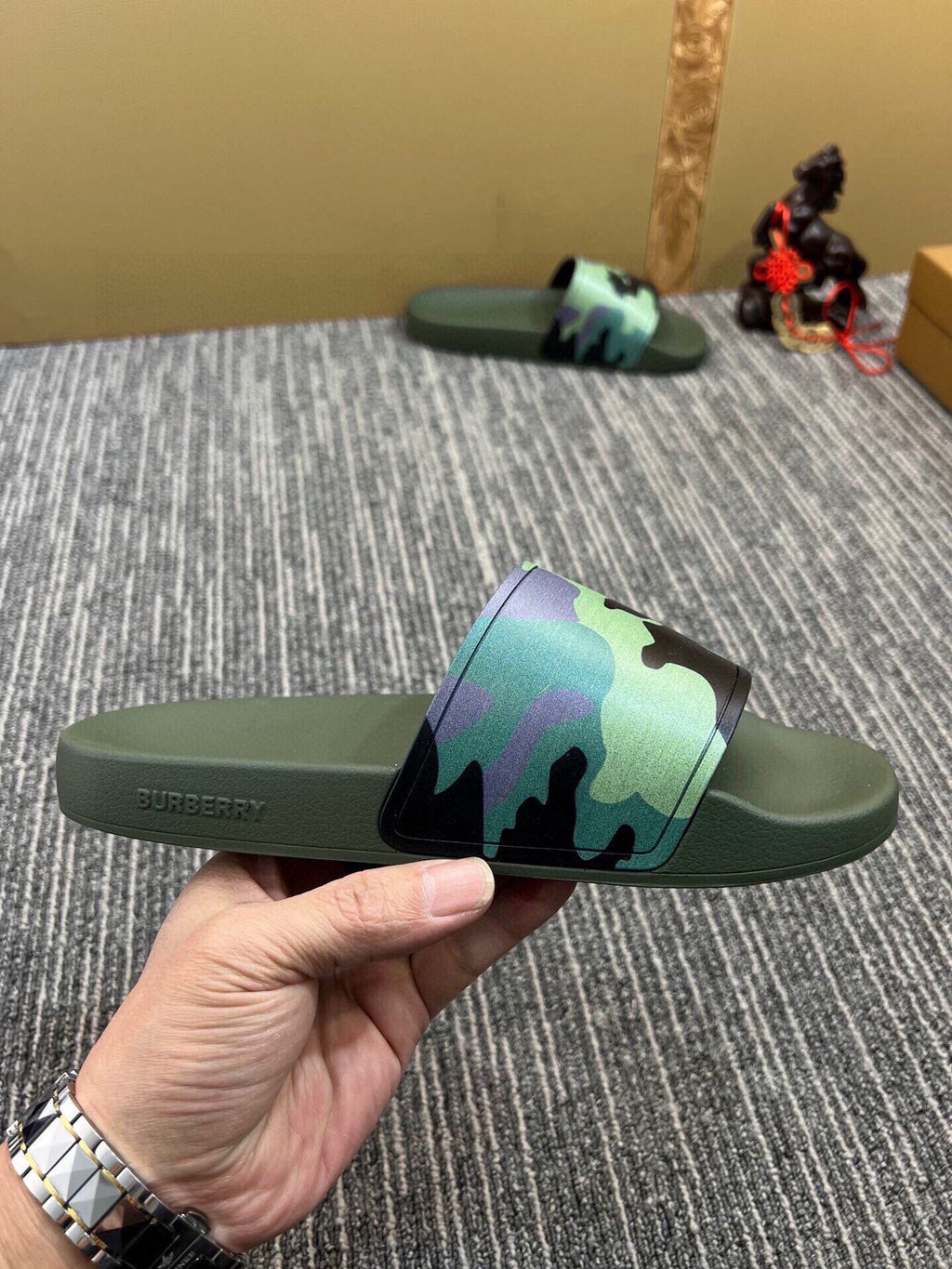 535ZR259Z Popular Slippers