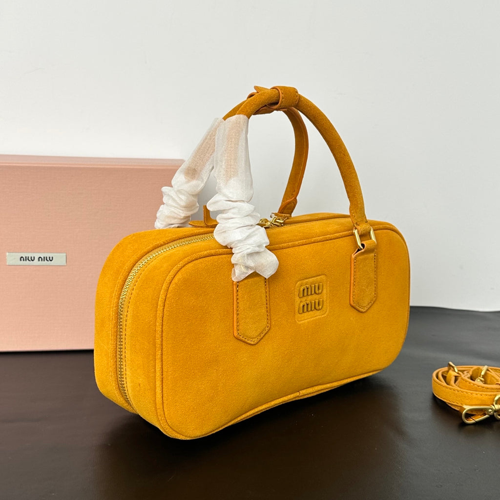 146PA153B Popular leather bags