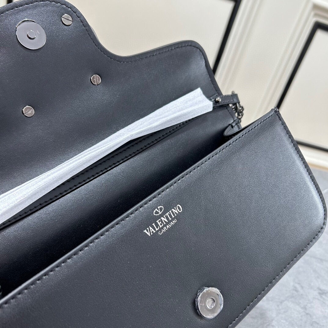 155NVL5B Popular leather bag