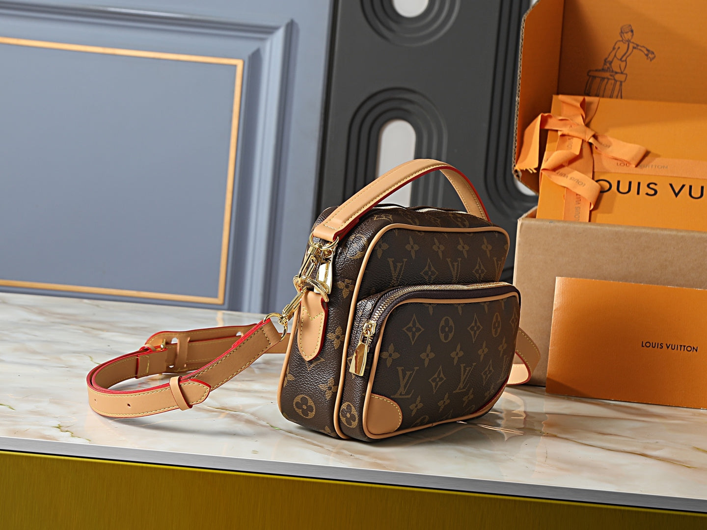 146PE108B Popular leather bag