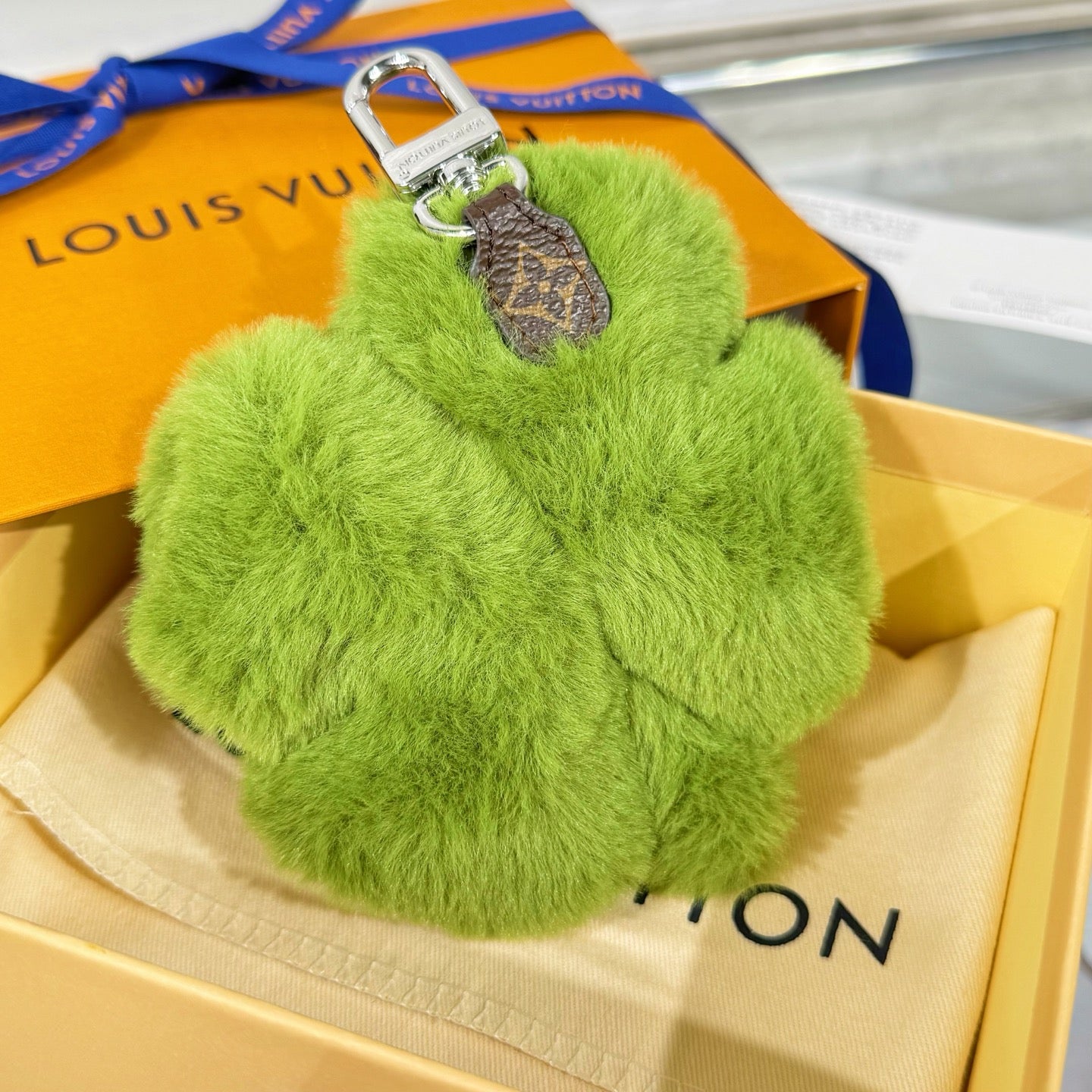 346RE36A Popular bag 's charms accessories