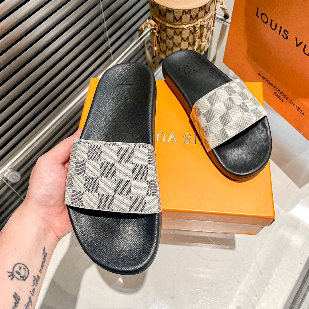 14E195Z Popular Slippers