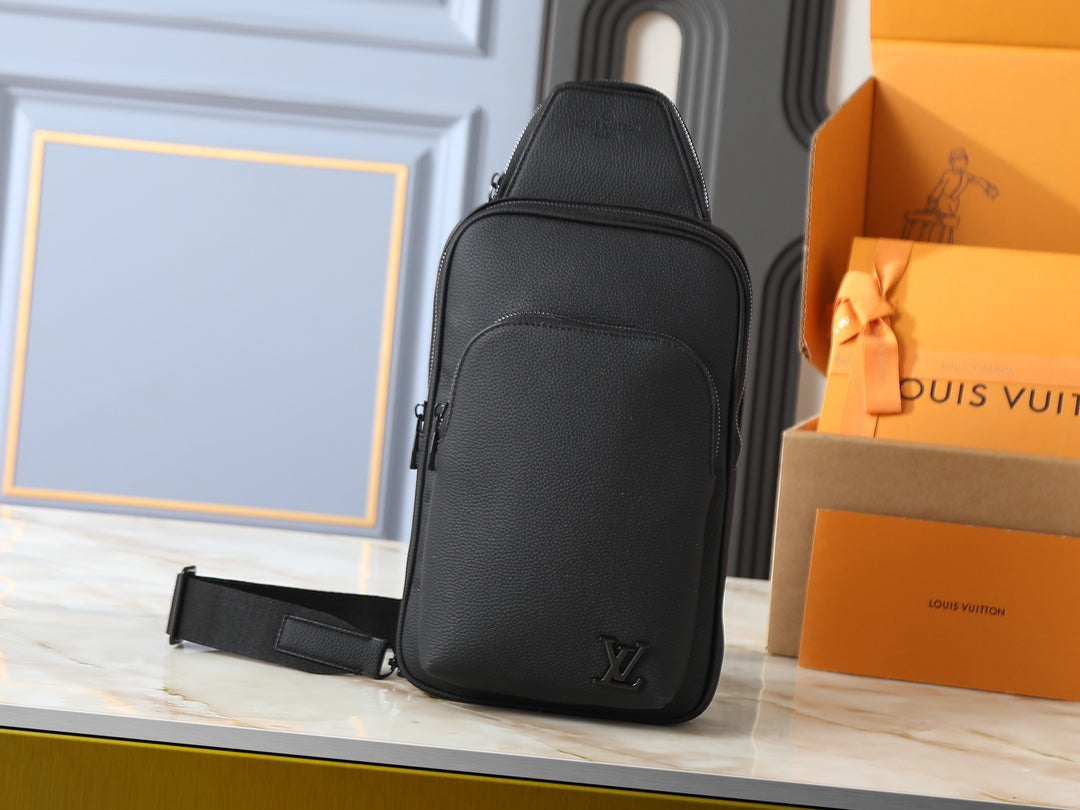 146PE24B Popular leather bag