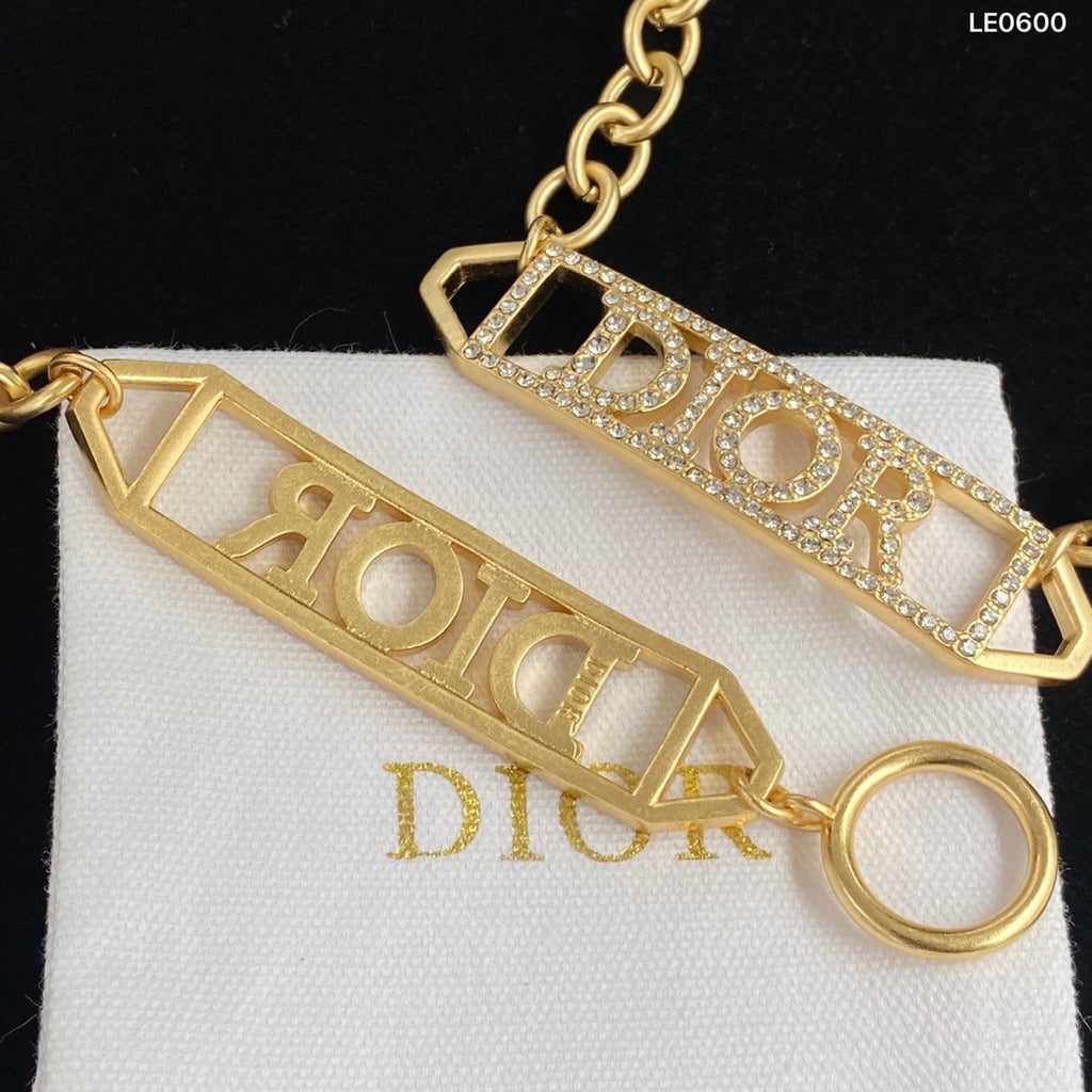 165ND7X Popular    Bracelets