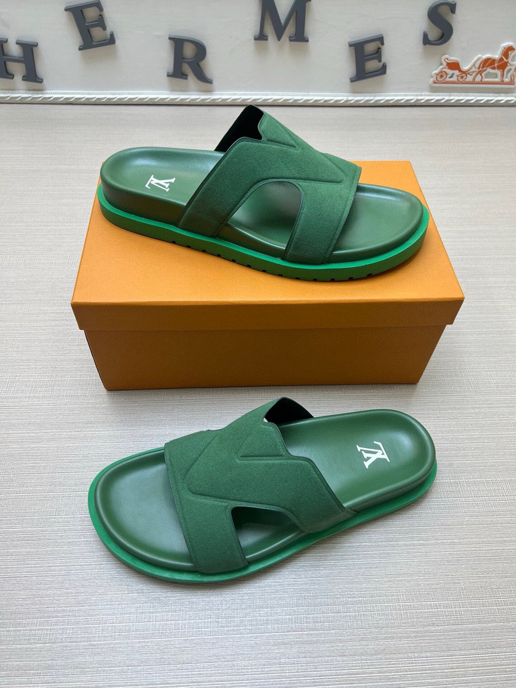 5LE229Z Popular Slippers