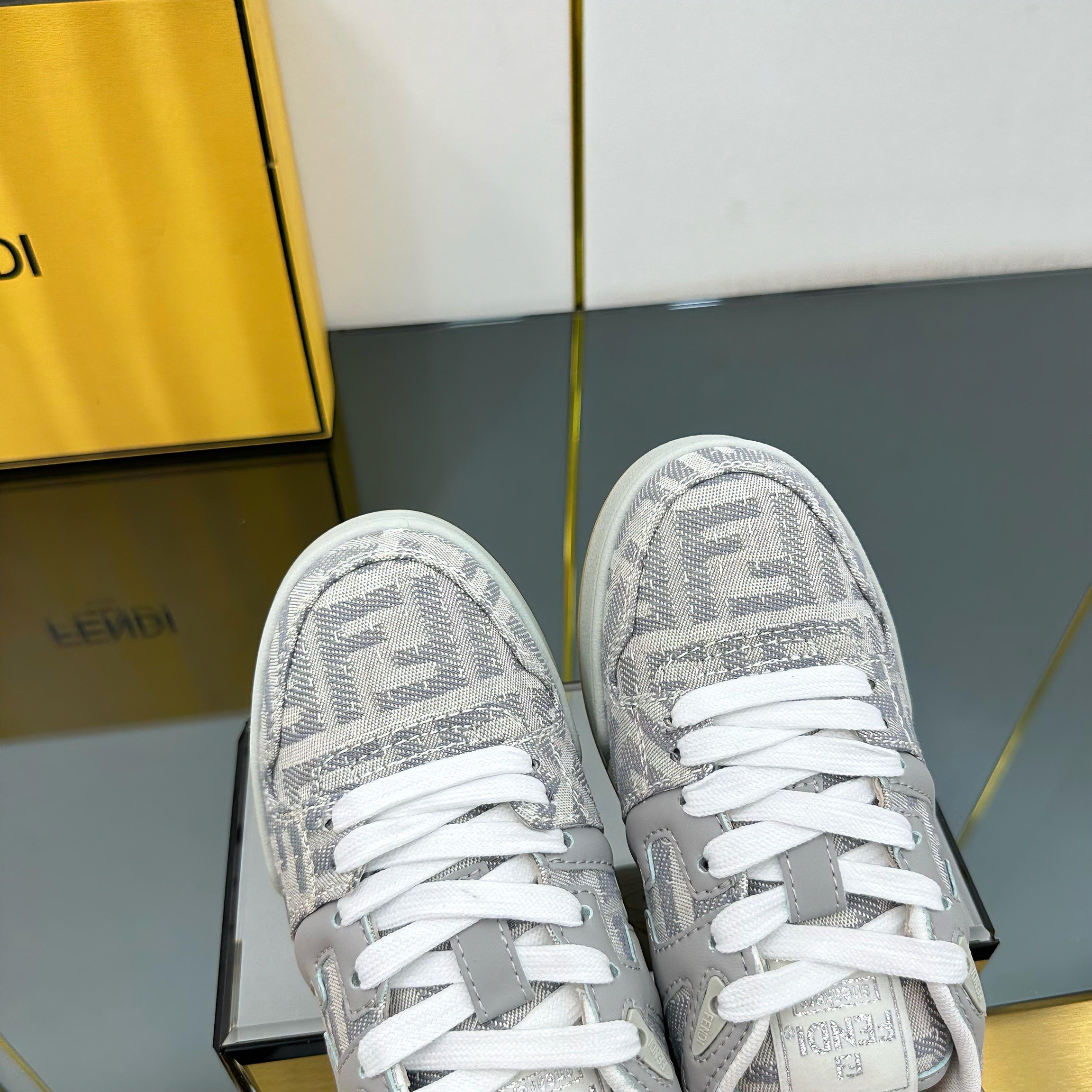 2105QF420Z Popular high-quality Shoes