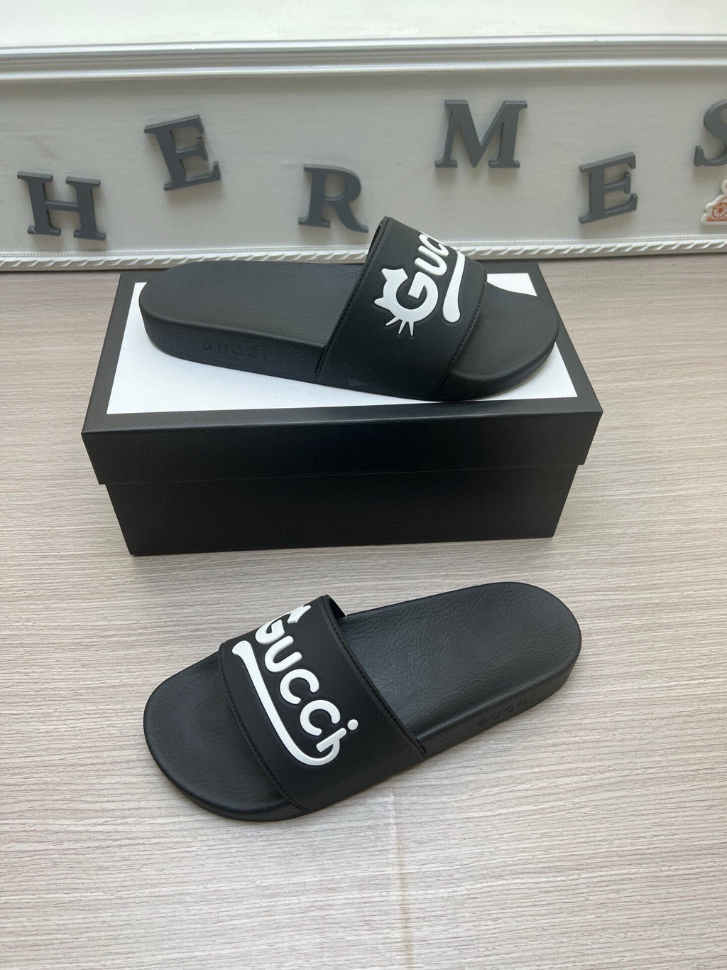 5LB220Z Popular Slippers