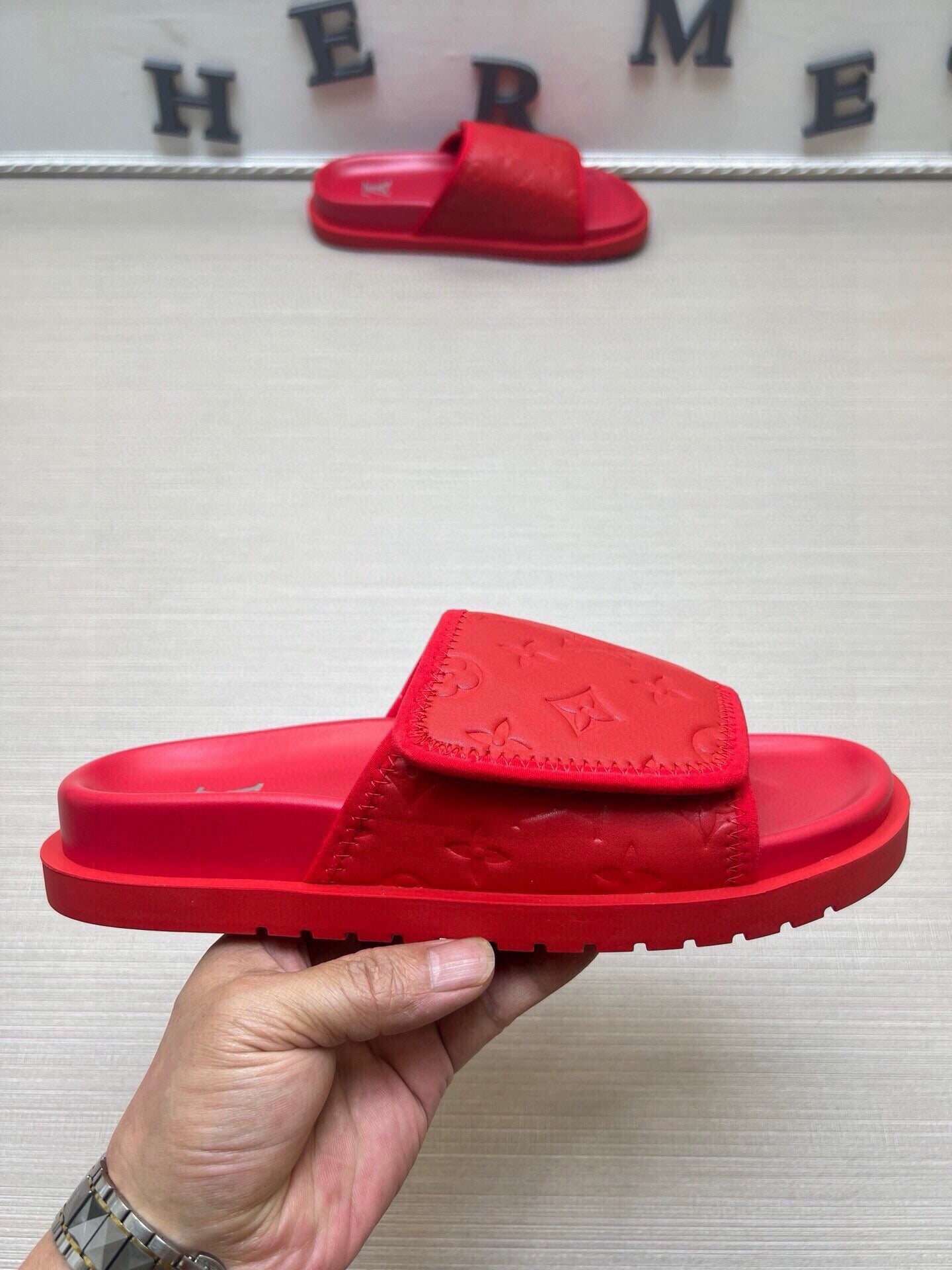 5LE210Z Popular Slippers