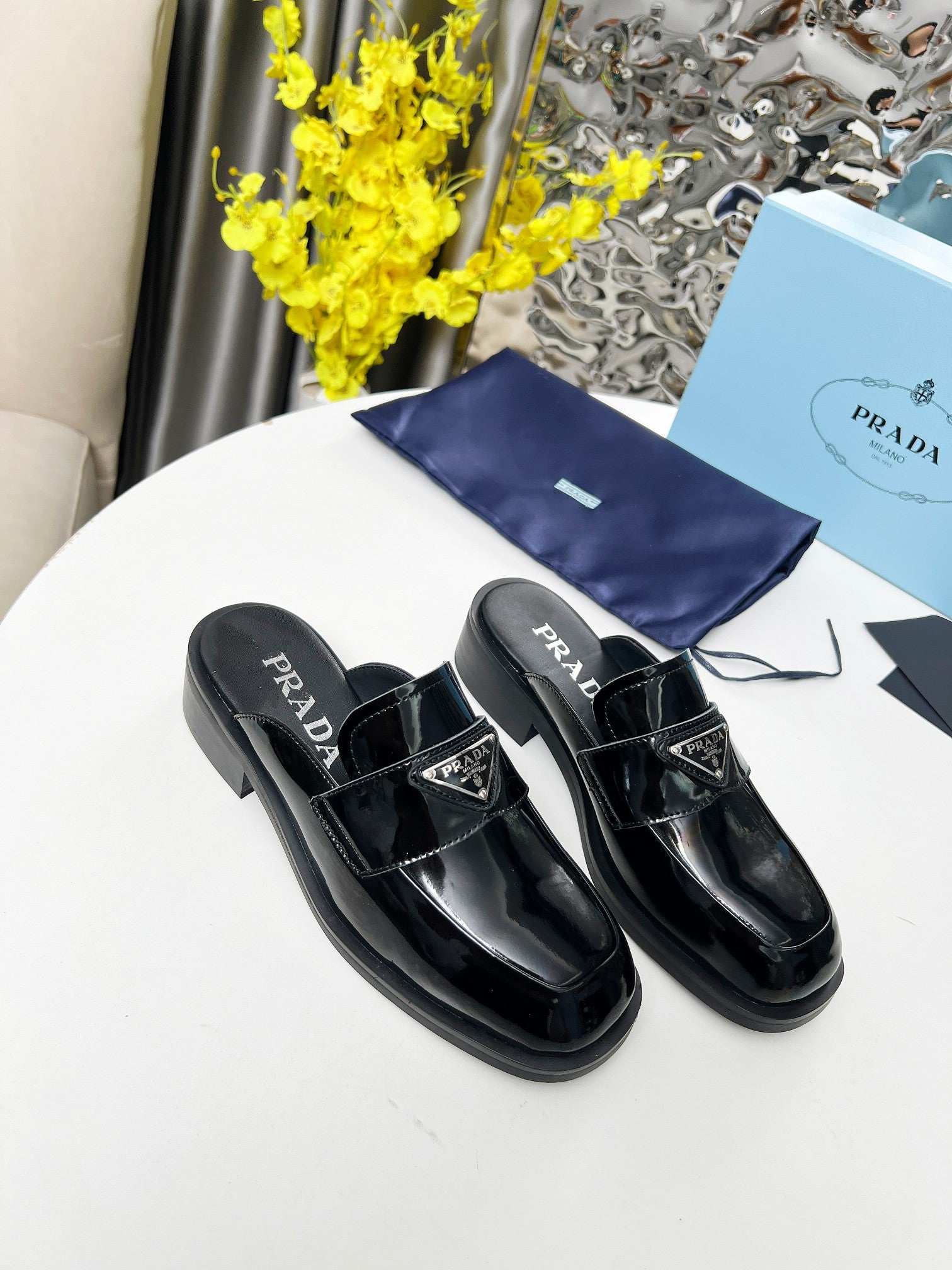 2105QP403Z Popular high-quality leather Shoes