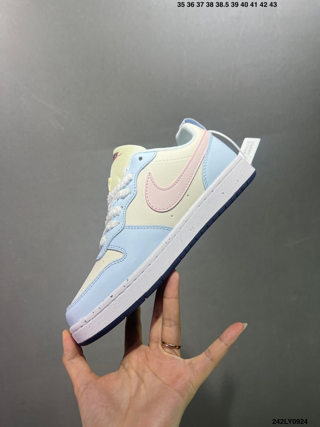 435ZA21Z Popular shoes (No box)