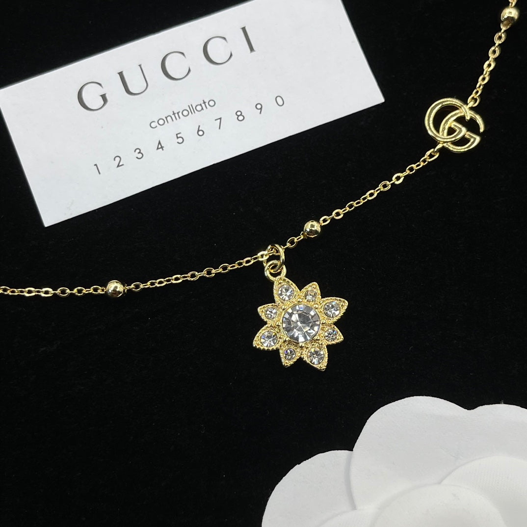 175RB27X Popular   Necklaces .