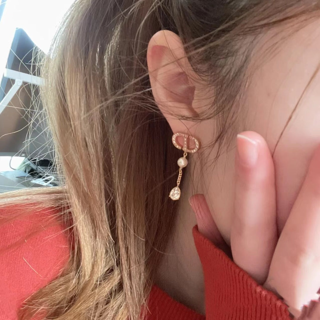 14D208E Popular  Earrings