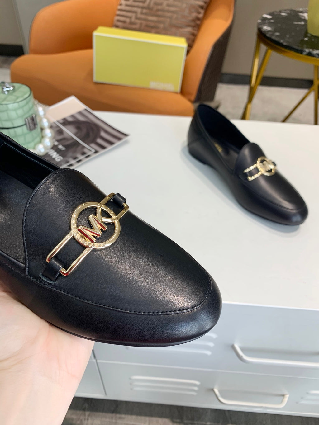 2105QA185Z Popular high-quality leather shoes