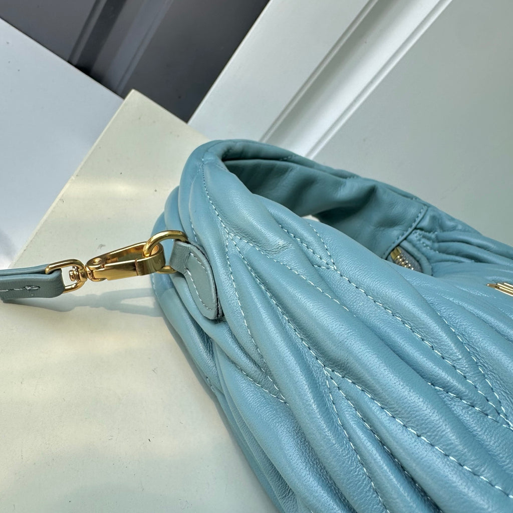 146PA116B Popular leather bag