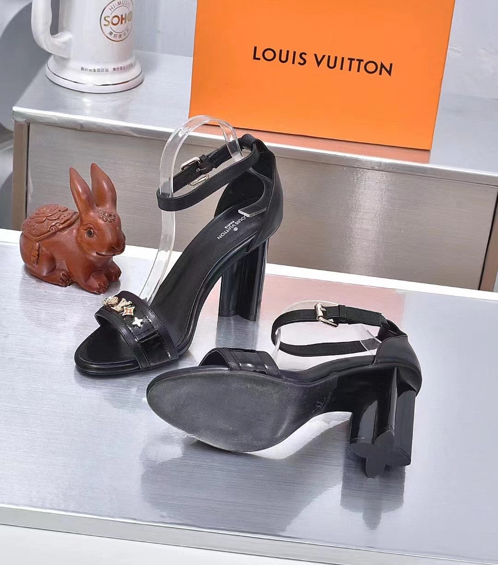 245RE31Z Popular leather  High heels