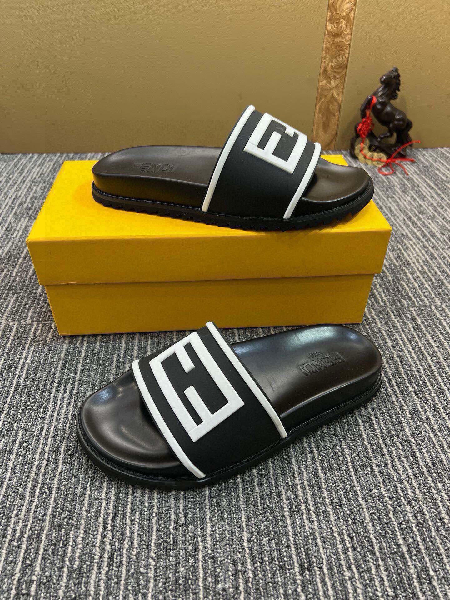 535ZF286Z Popular Slippers
