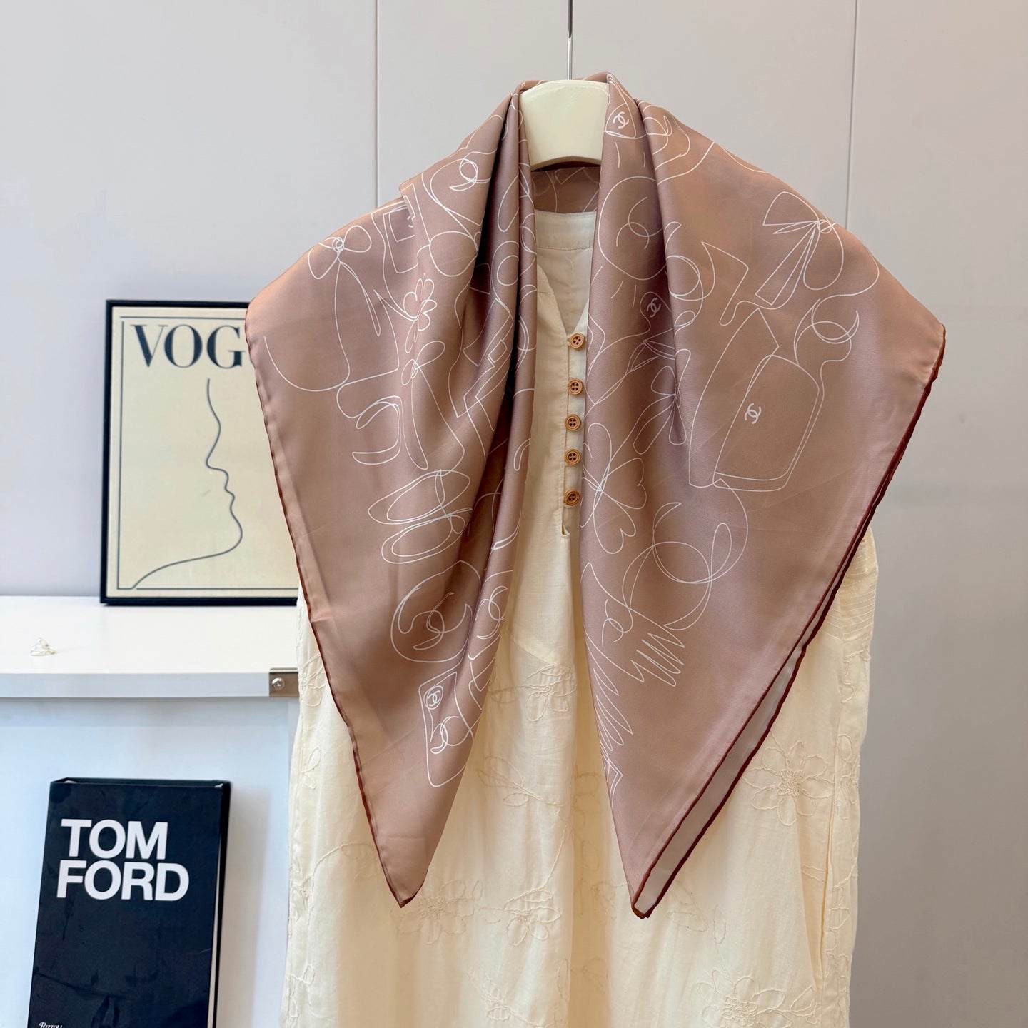 146NC8W Popular Silk Scarve