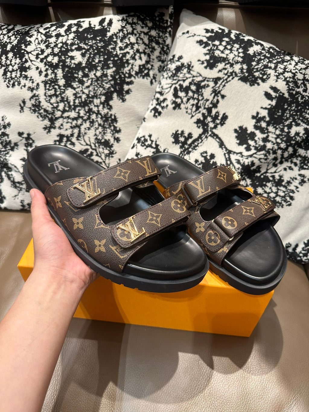 285ZE29Z  Popular leather Shoes