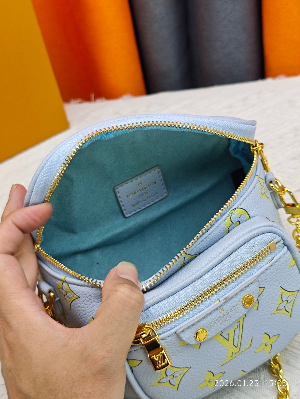 146PE76B Popular leather bag