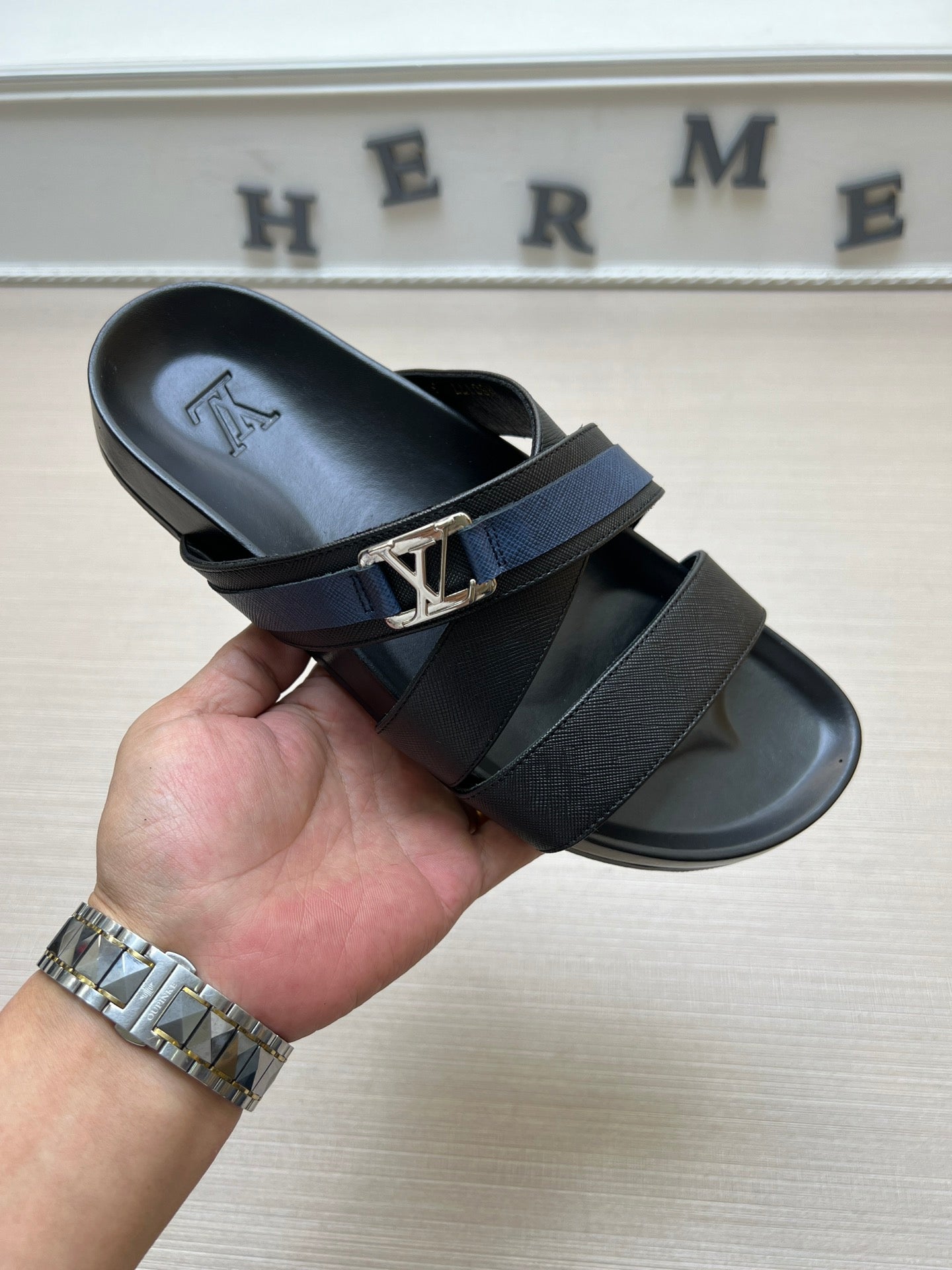 54E88Z Popular slippers