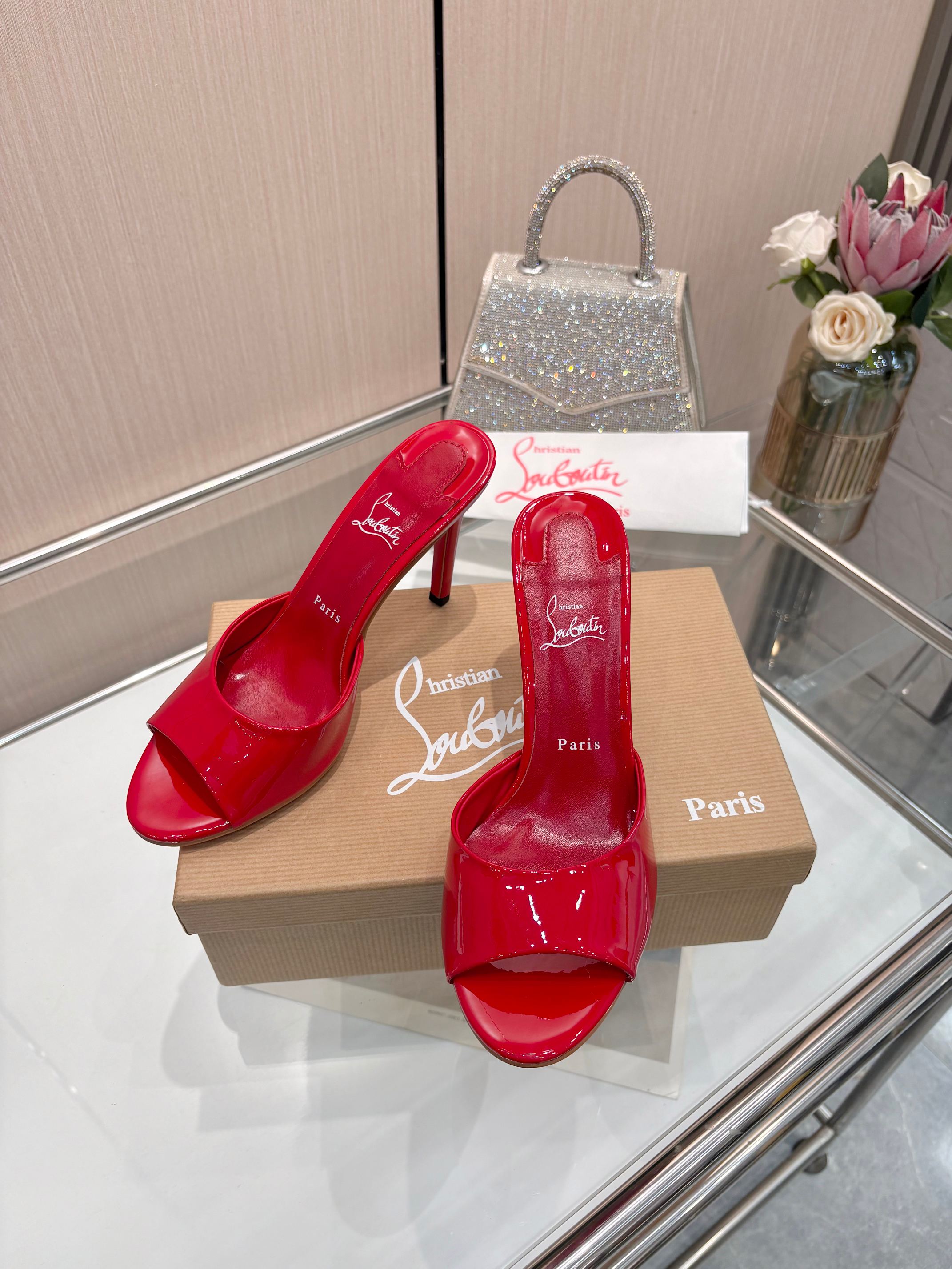Z2X66A38  Popular leather High heels