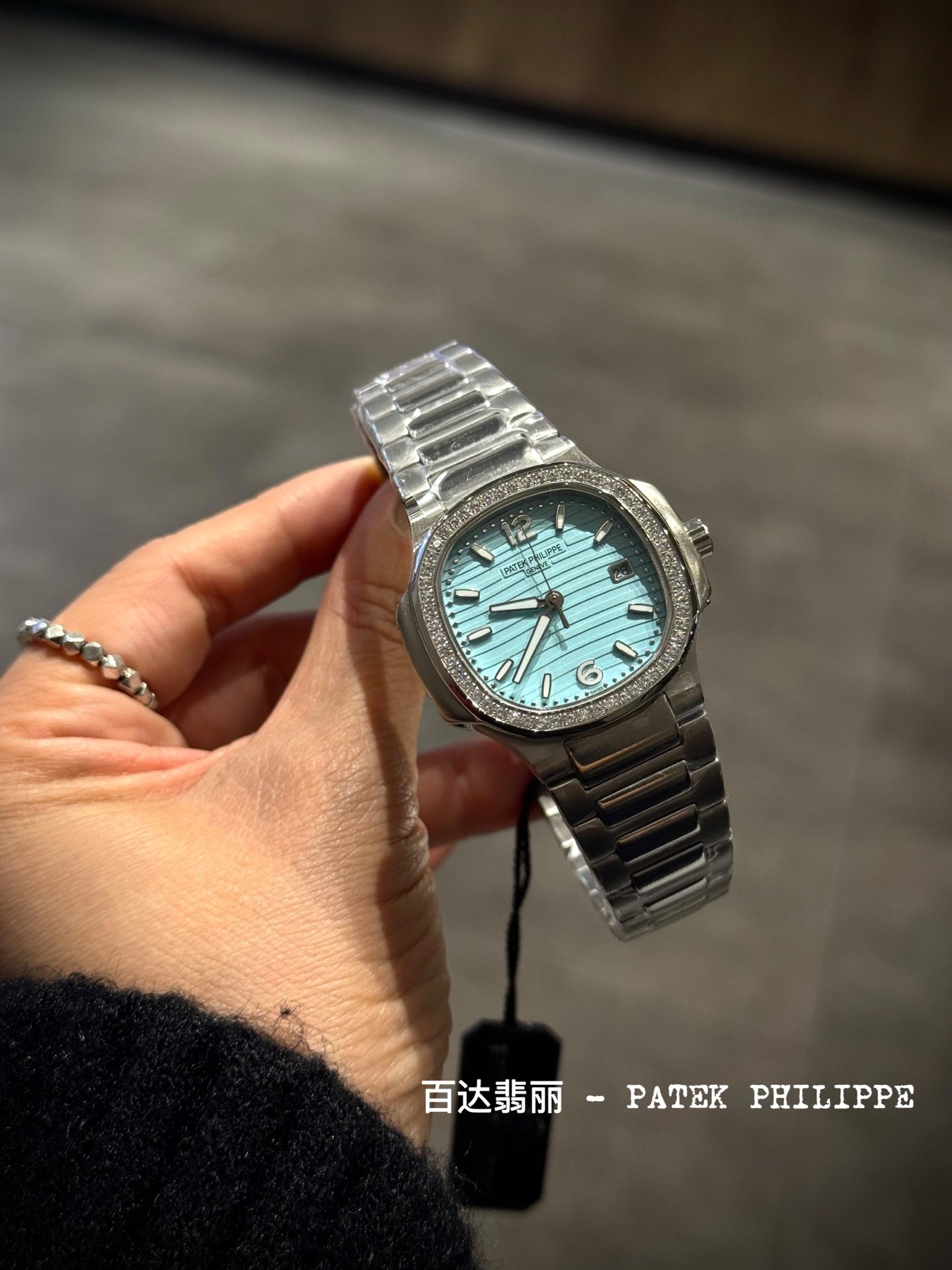 136NA8L  Popular Watches