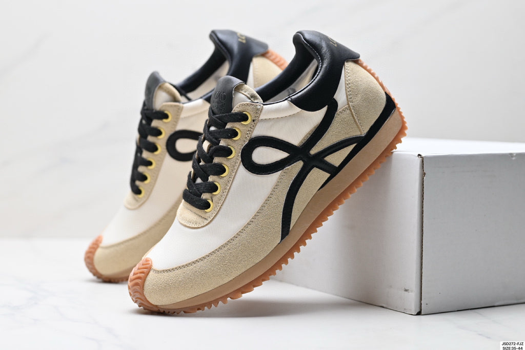 475RJ3Z  Popular sneakers