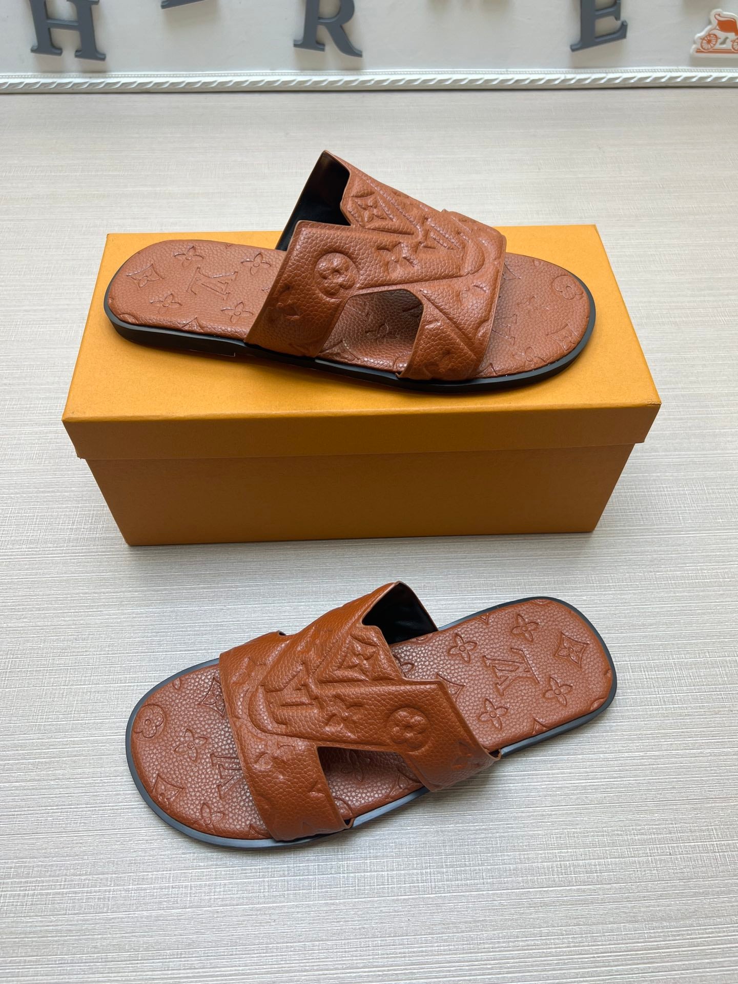 54E34Z Popular slippers