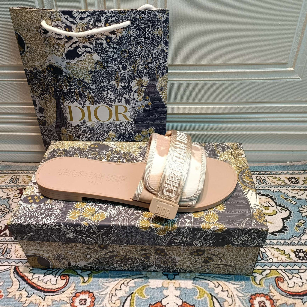 14D20Z Popular Slippers