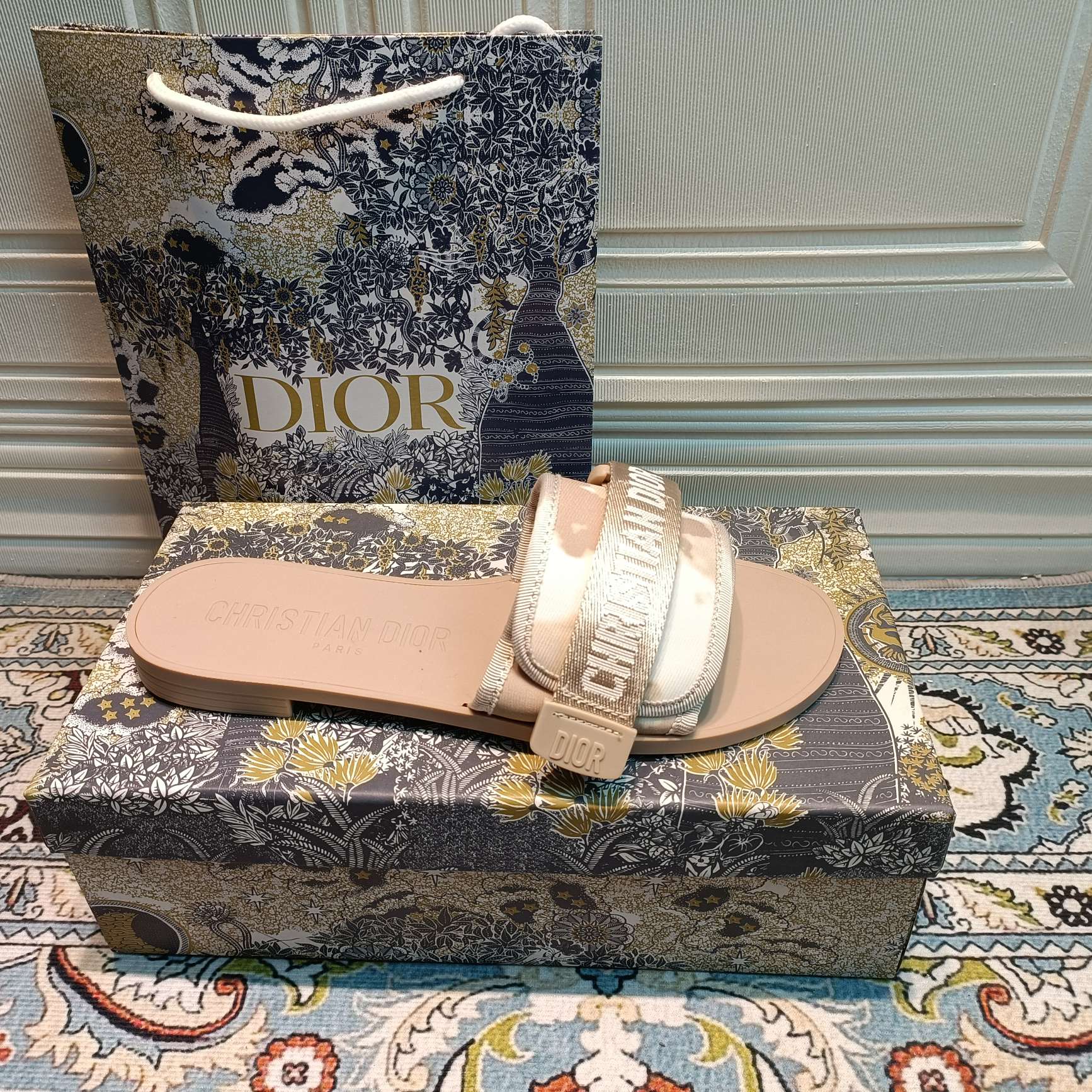 14D20Z Popular Slippers