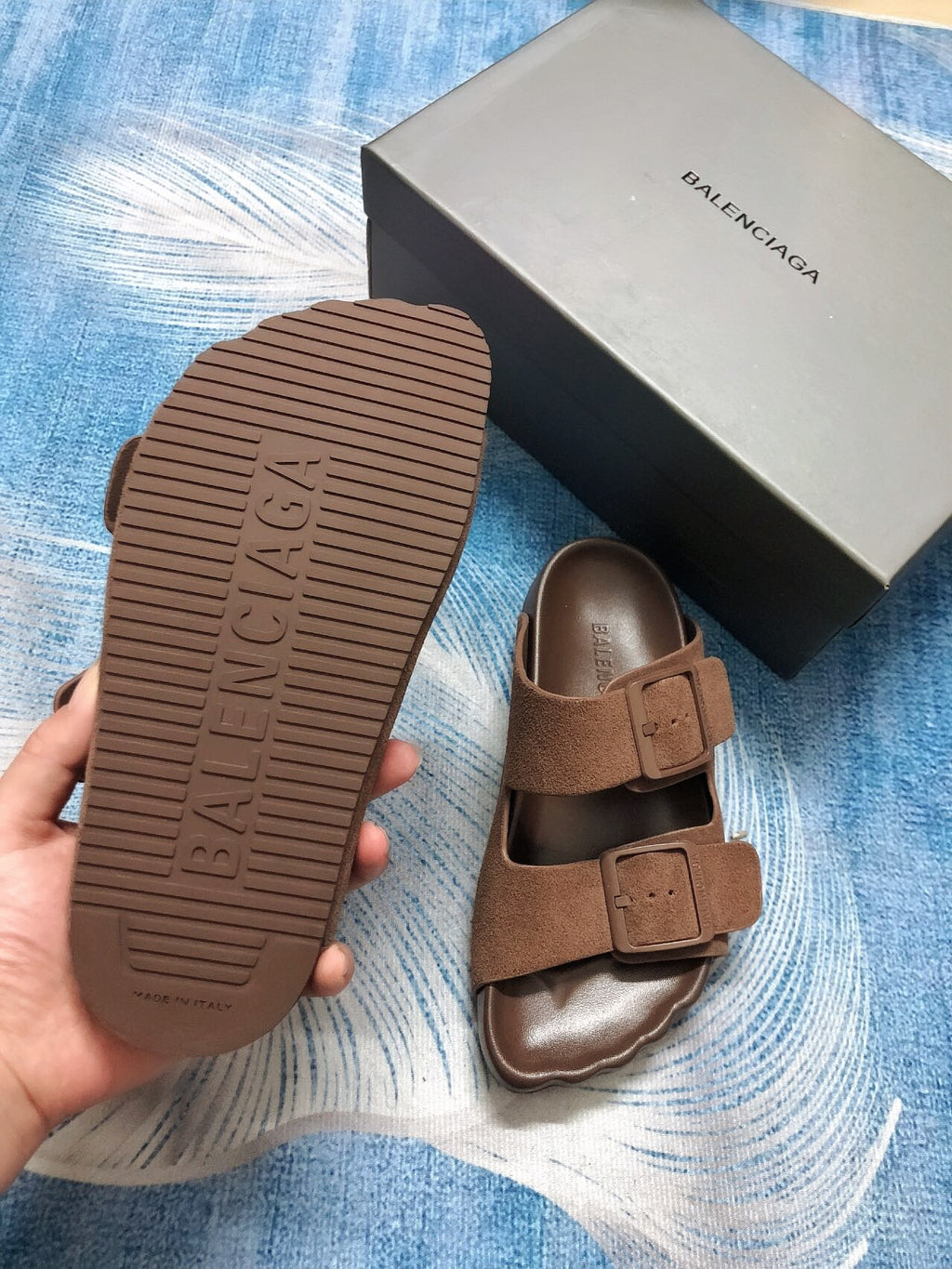14J192Z Popular Slippers