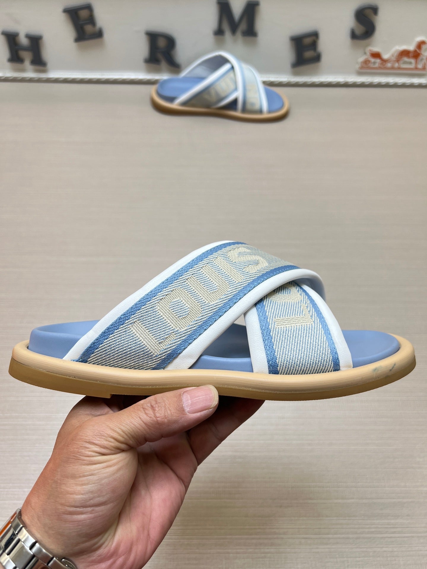 535ZE270Z Popular Slippers