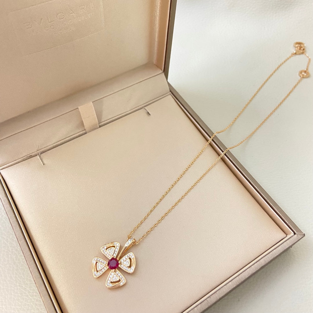 55QS225X Popular Necklace
