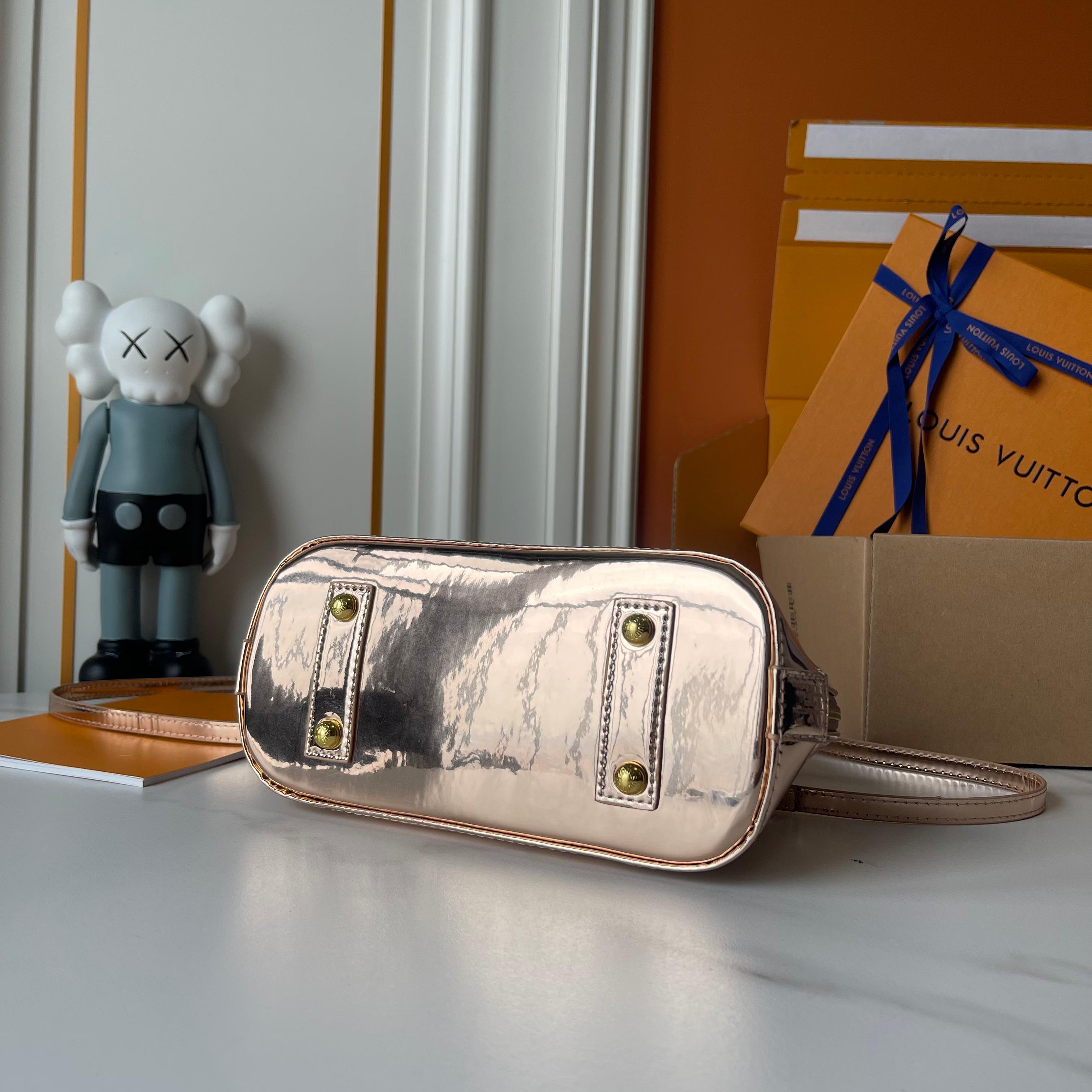 146PE86B Popular leather bag