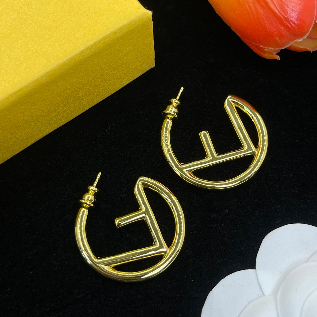 14F647E Popular  Earrings