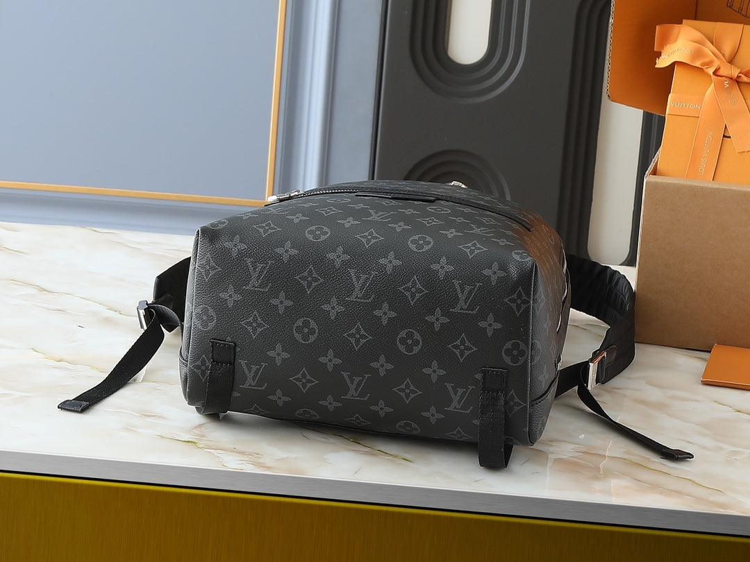 B1X66E3 Popular leather bag