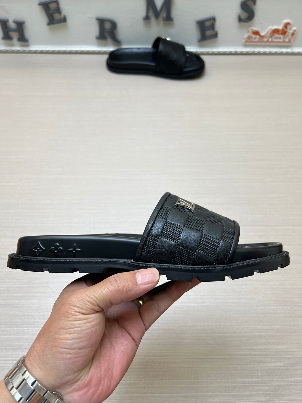 535ZE304Z Popular Slippers