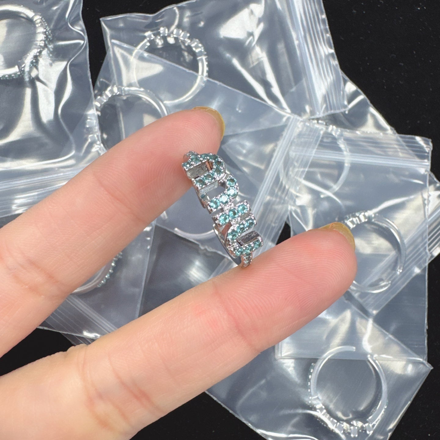 175QA17J  Popular   Rings