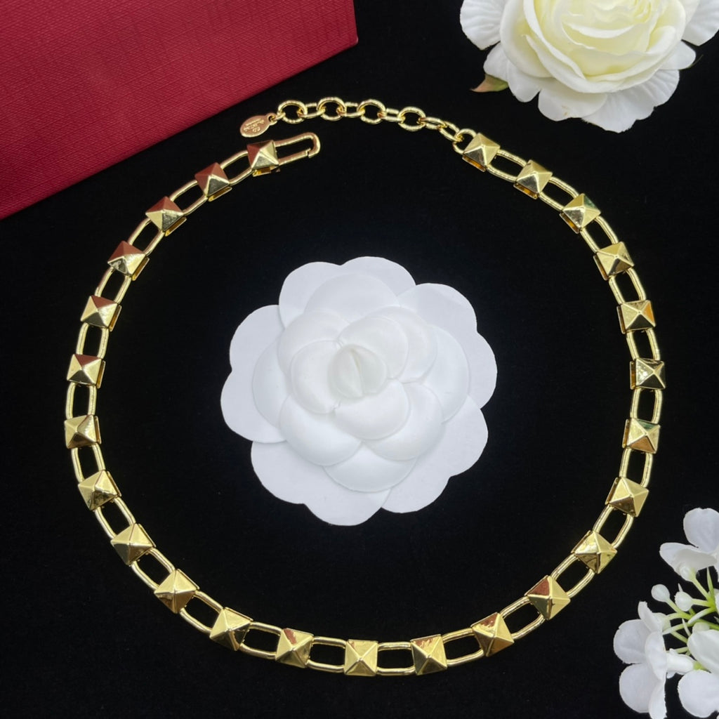 55QVL431X Popular Necklaces.Bracelet