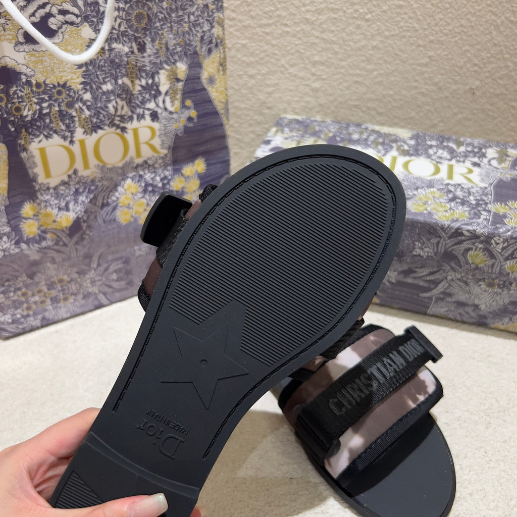 14D18Z Popular slippers