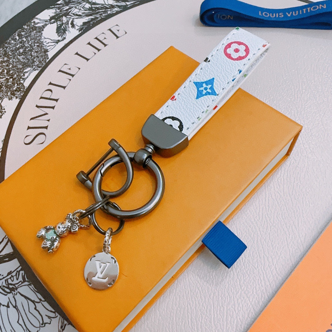 35ZE66A Popular bag 's charms accessories
