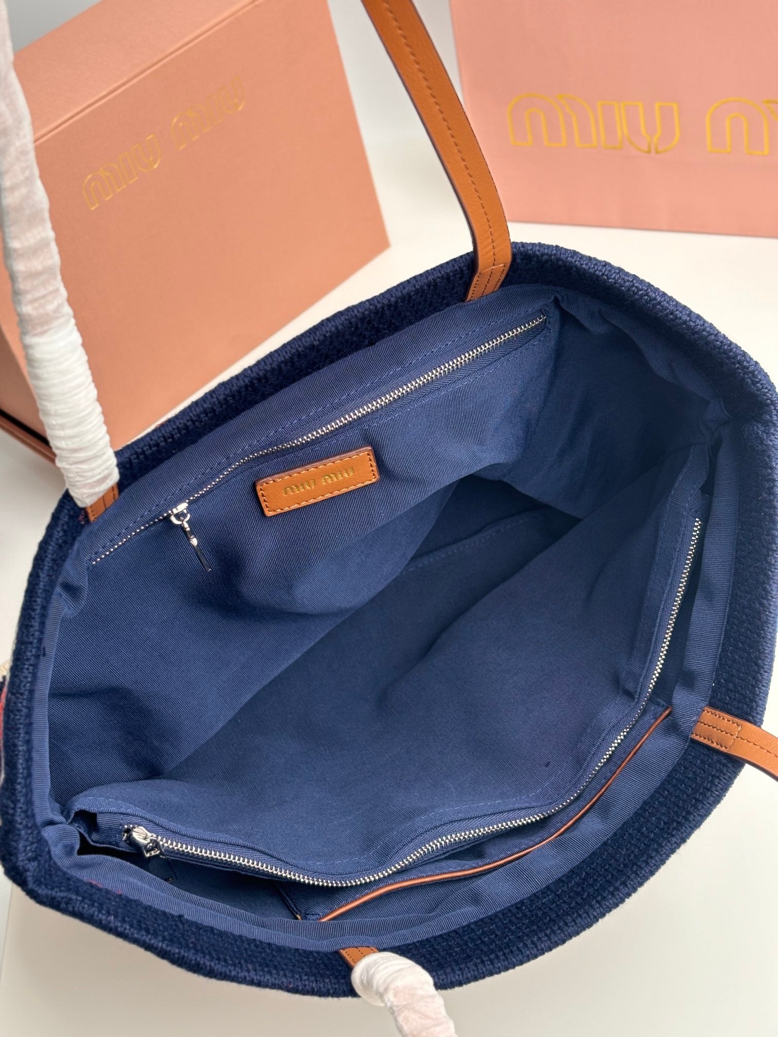1XA78B Popular    Woven Bag