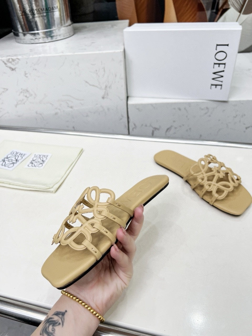 Z2X66A23 Popular high-quality leather Shoes