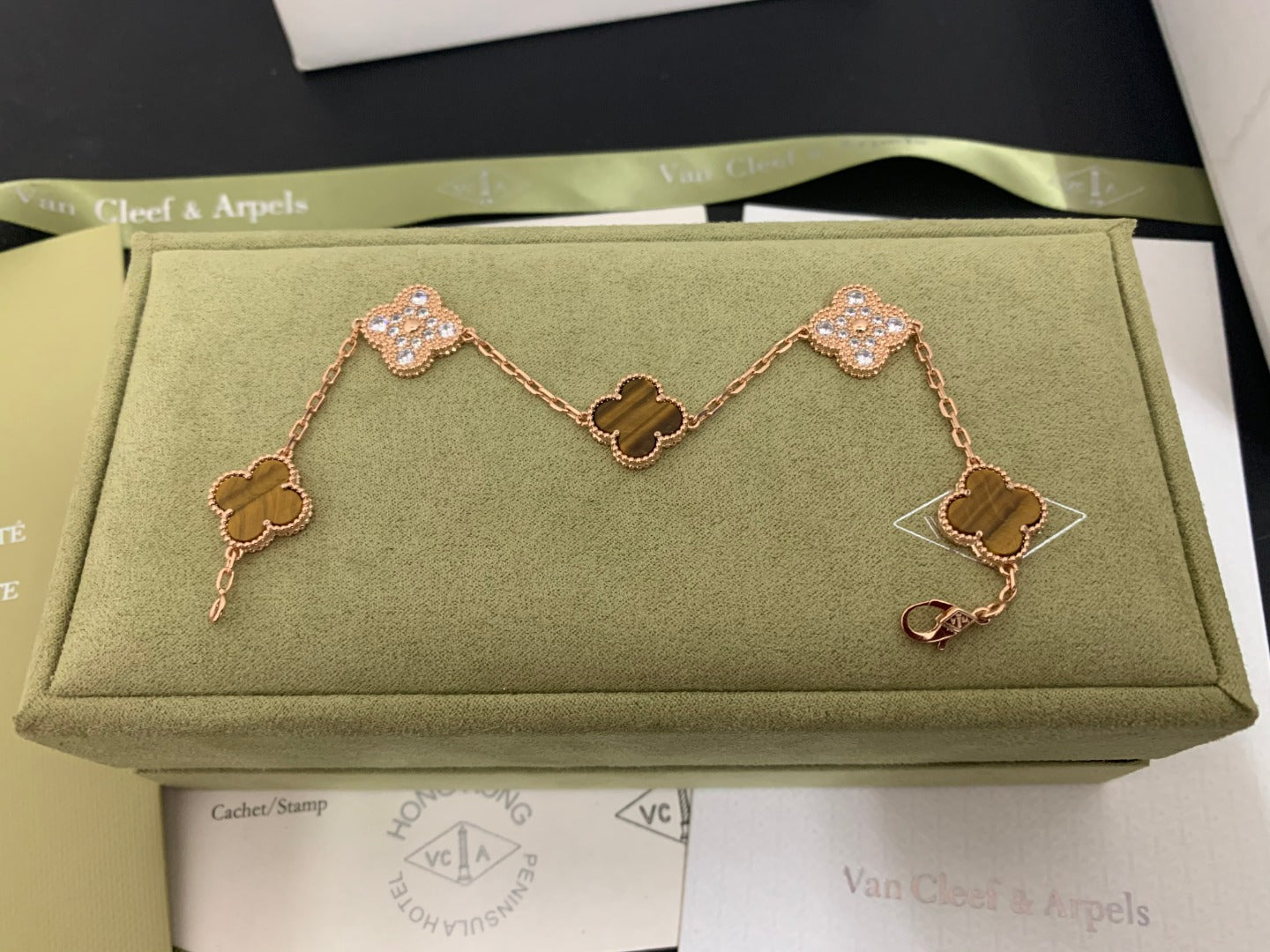 5XVA179K  Popular bracelets 5 flowers normal size1.5cm flower