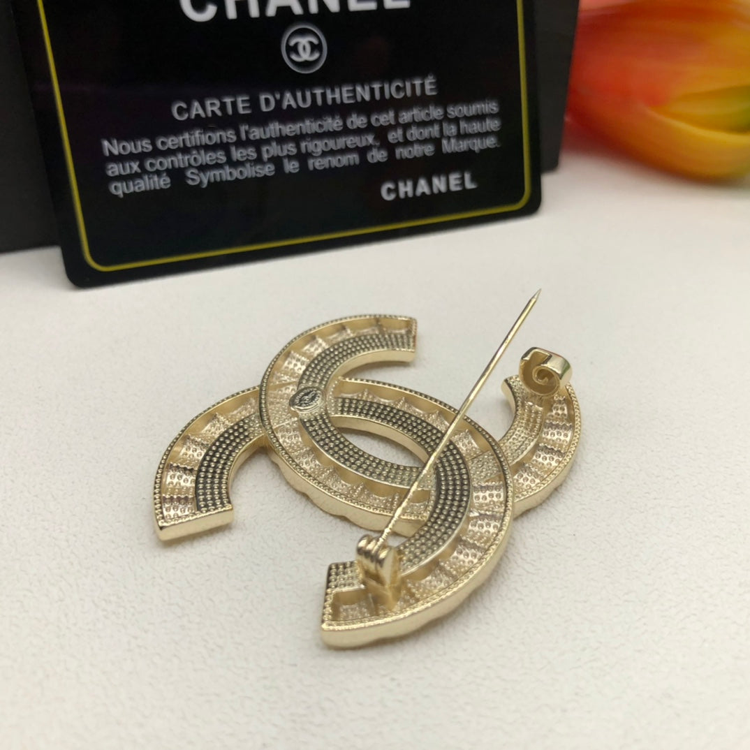 136NC33X Popular  Brooch