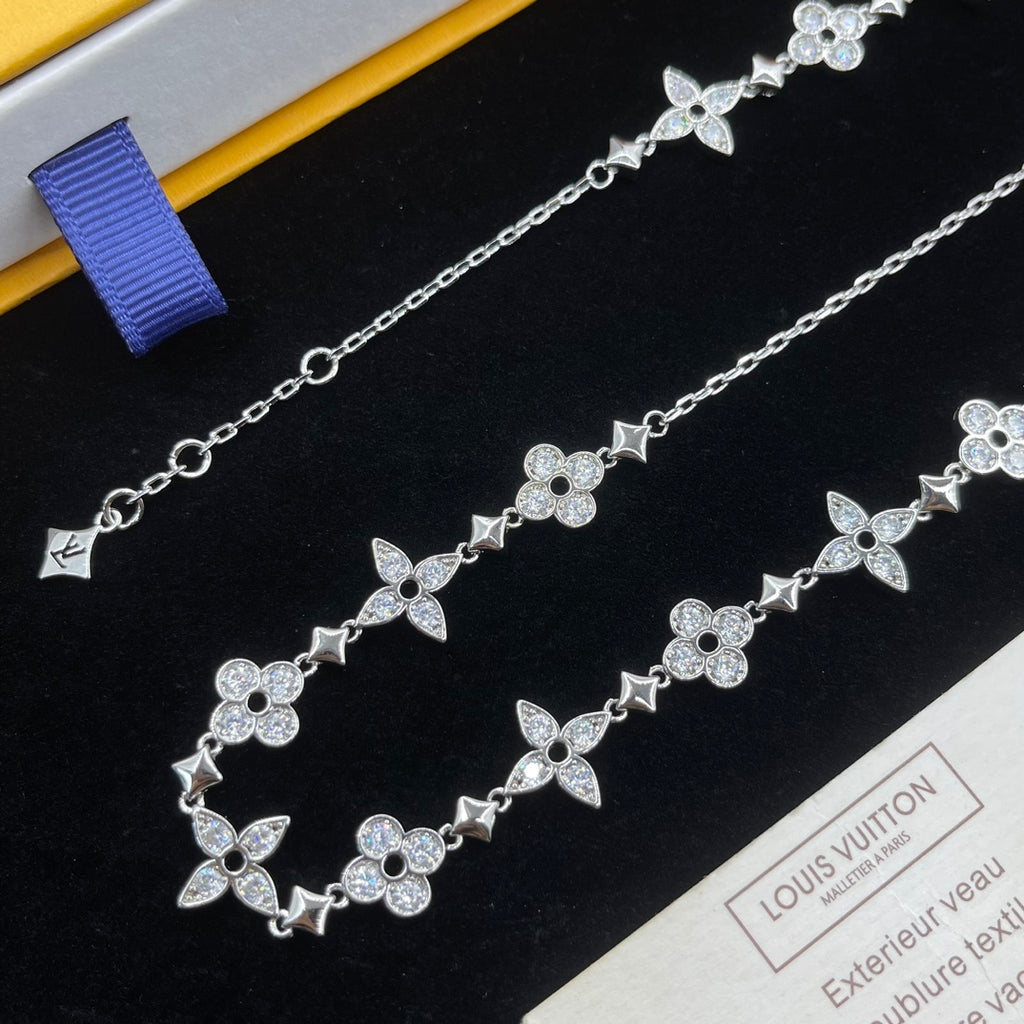 14E969X  Popular   Necklaces