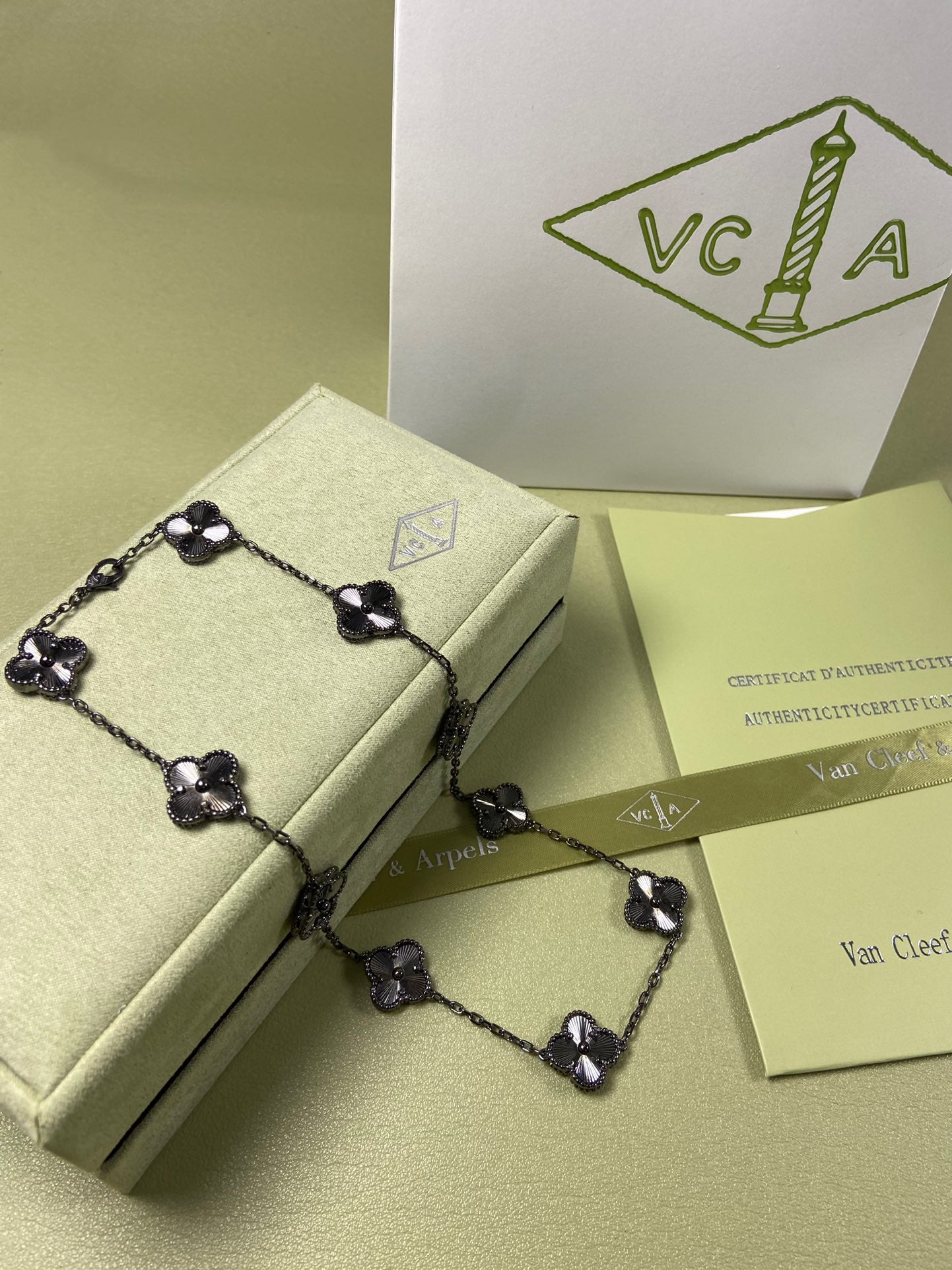 5XVA185K  Popular rings,earrings, bracelets,necklaces